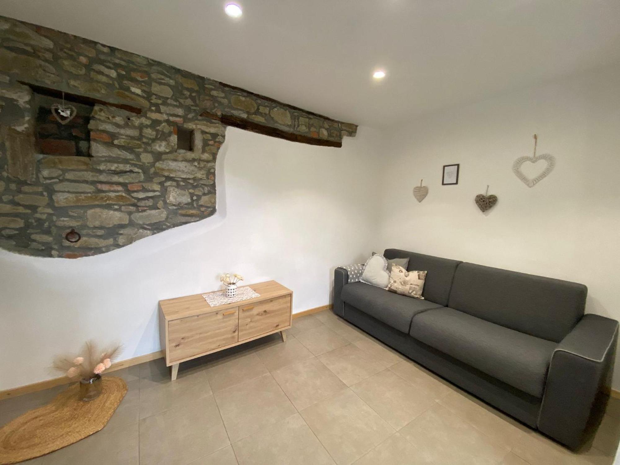 Millesimo B&B La Casa Dei Cuori מראה חיצוני תמונה